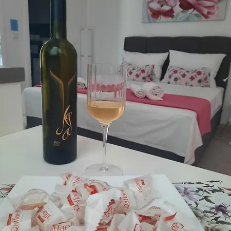 Filipetti Beachside Appartement *